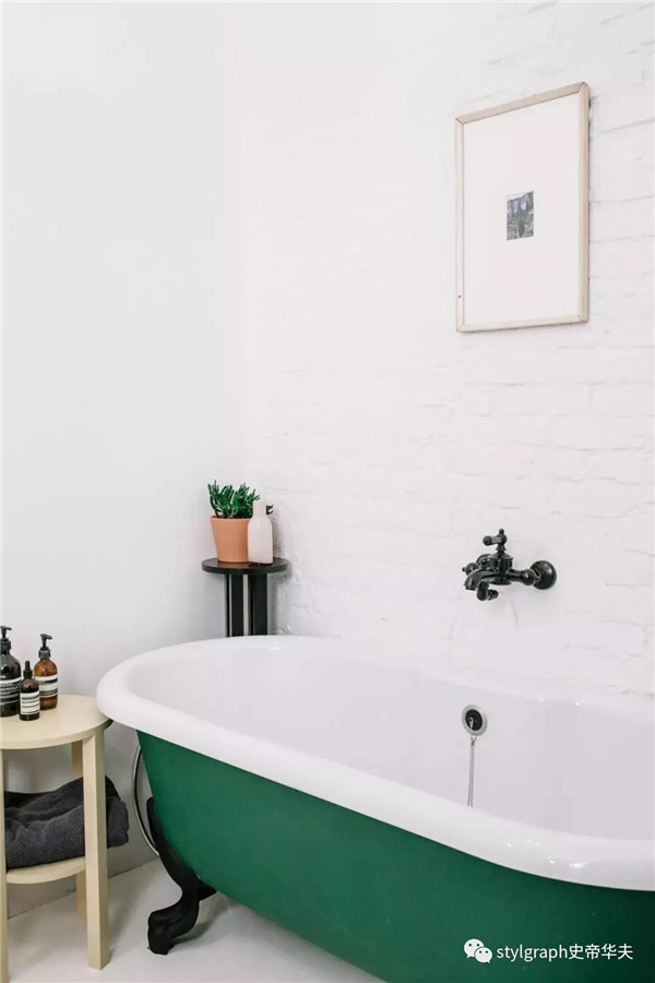640 (9).jpg