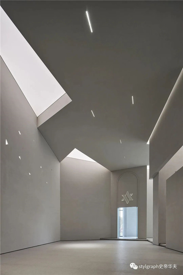 640 (23).jpg